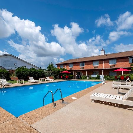Red Roof Inn Meridian Bagian luar foto