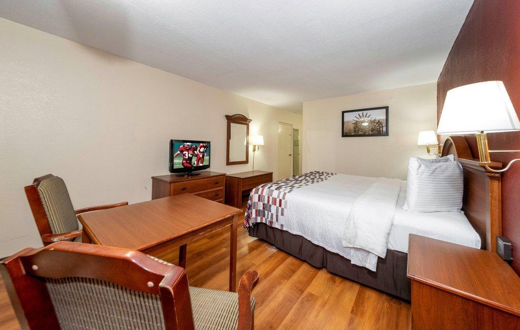 Red Roof Inn Meridian Bagian luar foto