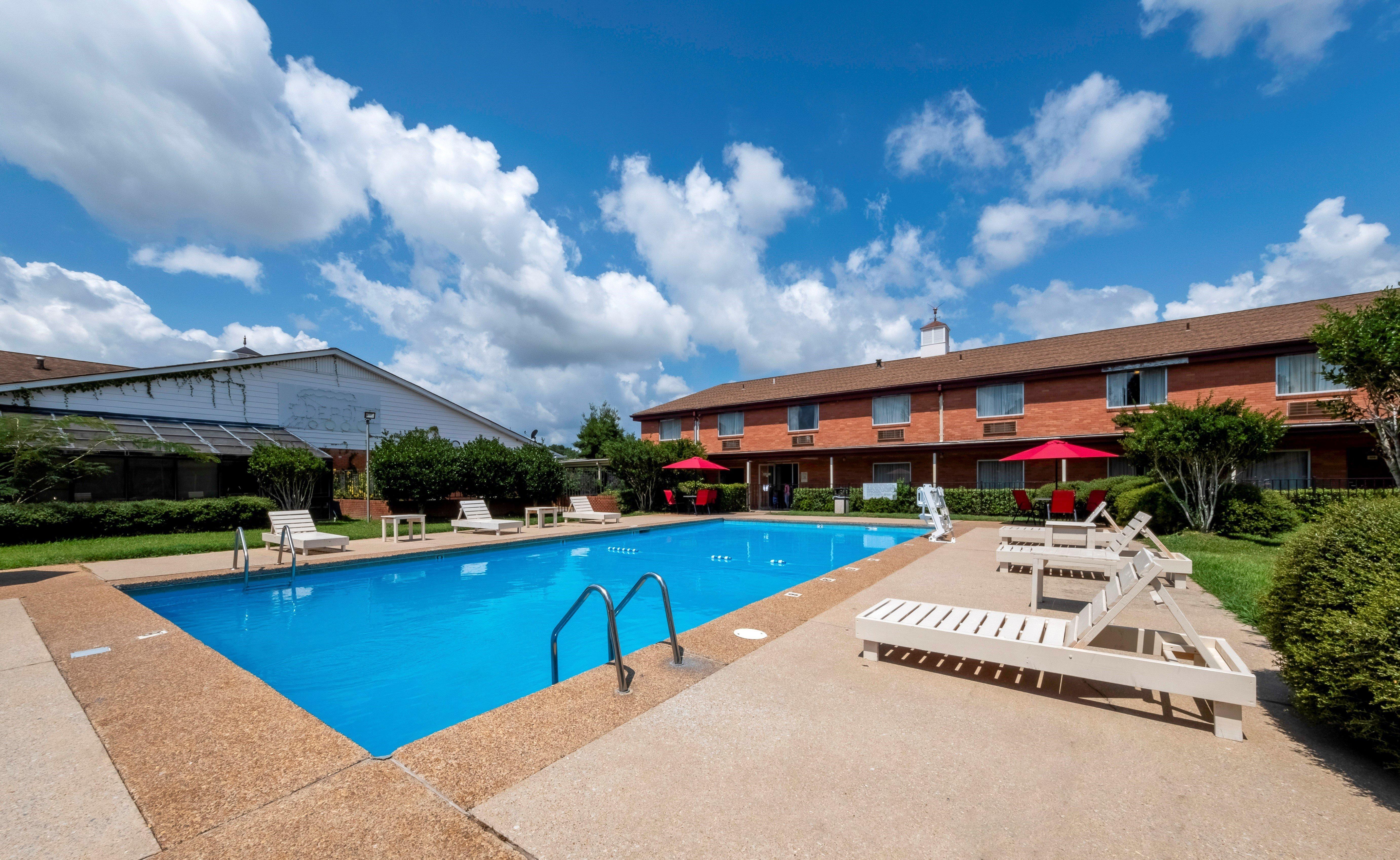 Red Roof Inn Meridian Bagian luar foto
