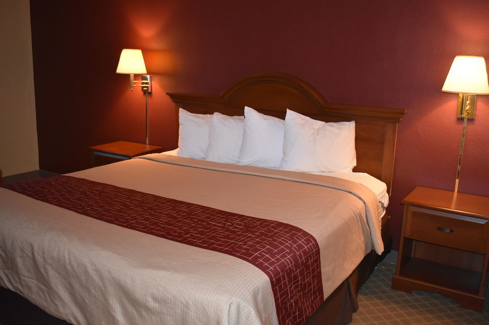 Red Roof Inn Meridian Bagian luar foto